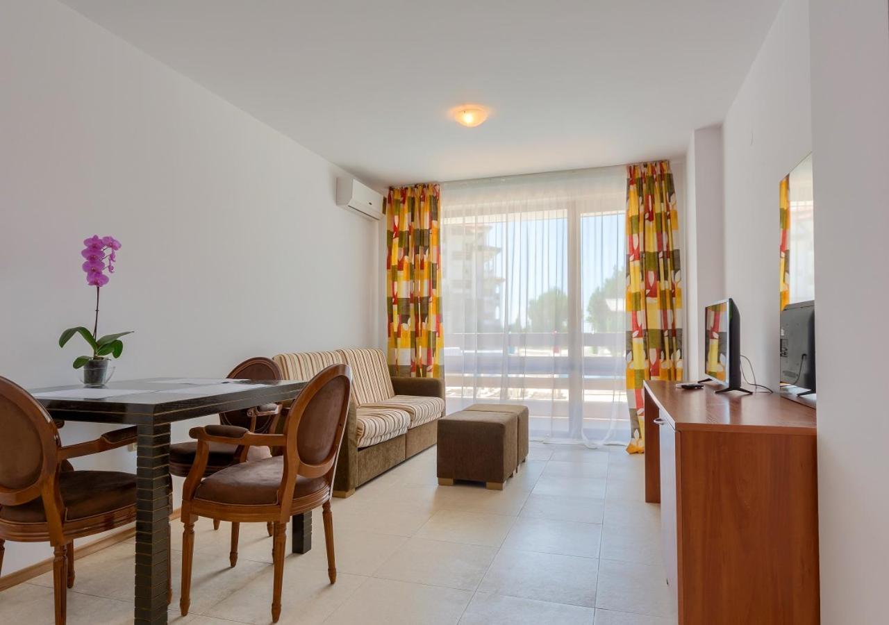 Robinson Beach Apartments Elenite Esterno foto