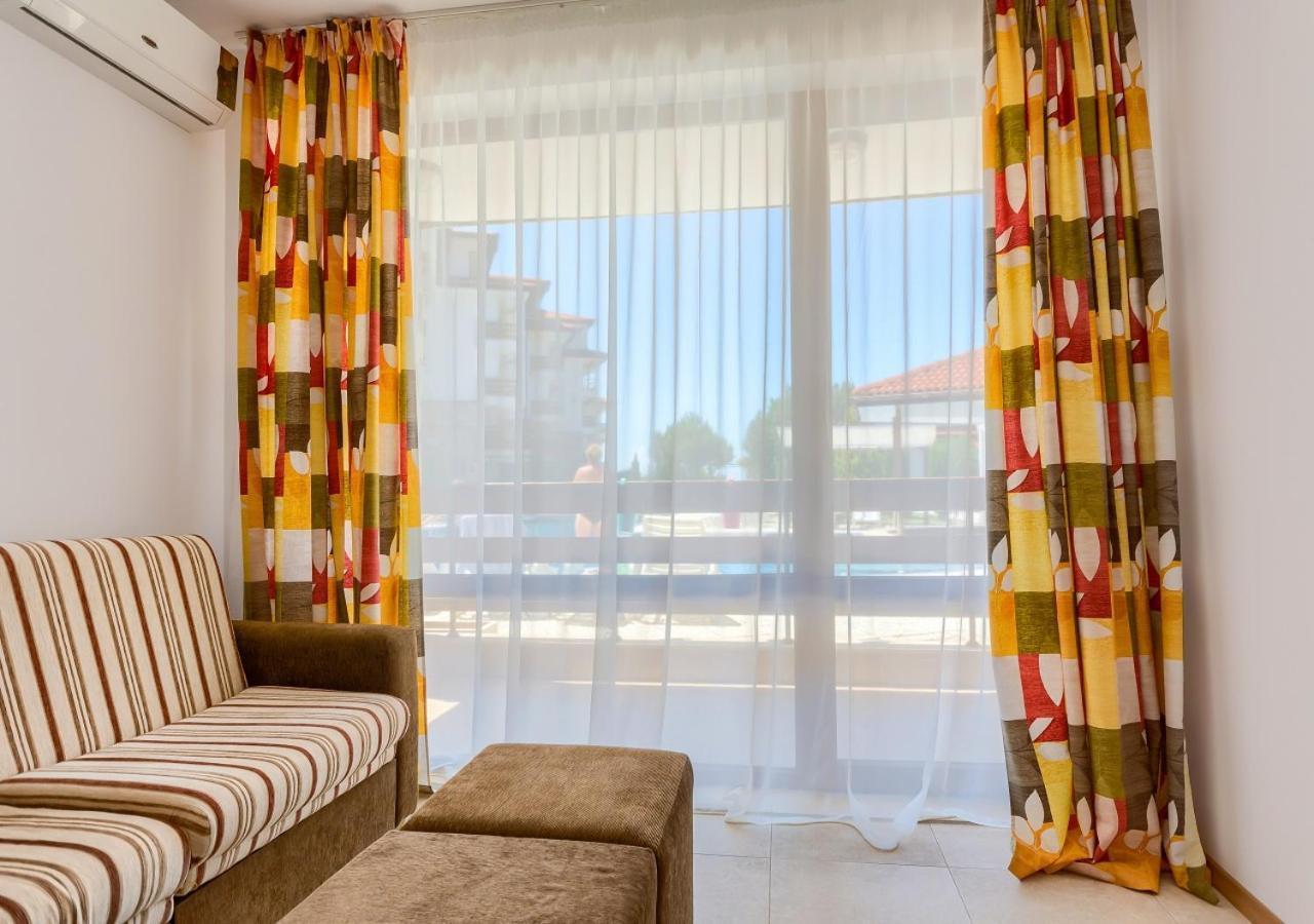 Robinson Beach Apartments Elenite Esterno foto