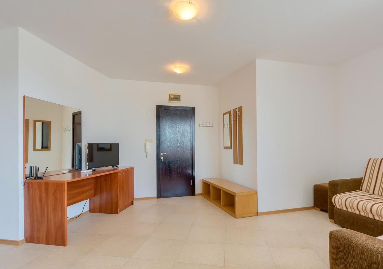 Robinson Beach Apartments Elenite Esterno foto