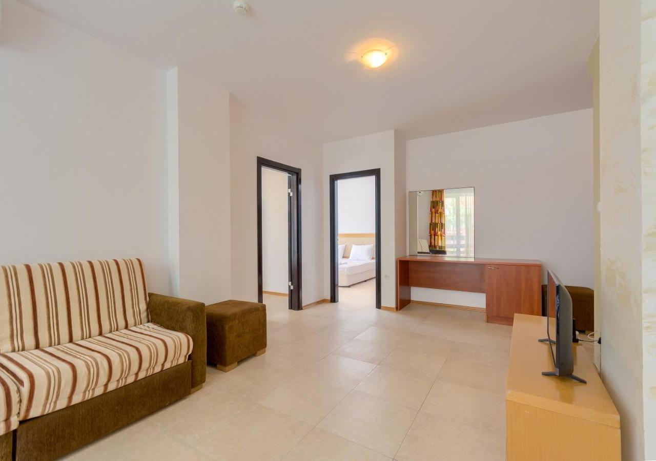 Robinson Beach Apartments Elenite Esterno foto